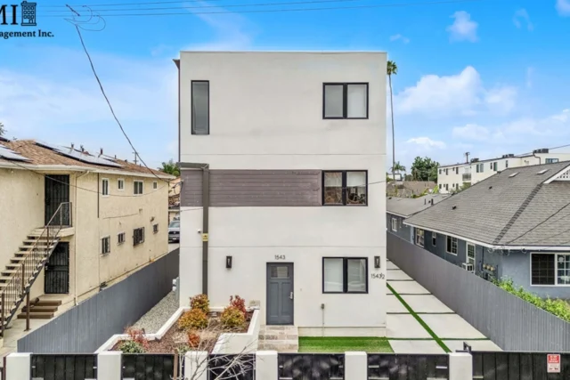 Safe PG for working women Los Angeles CA