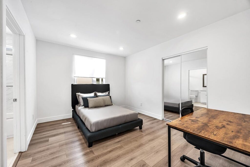 furnished apartment bedroom in Los Angeles